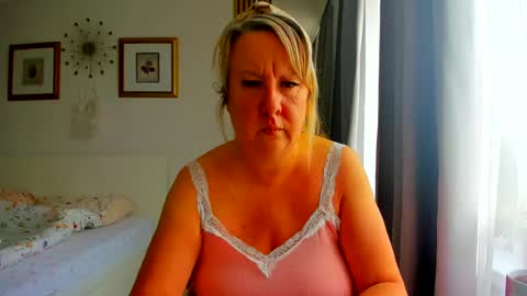 Nicole online show from July 25, 3:52 pm