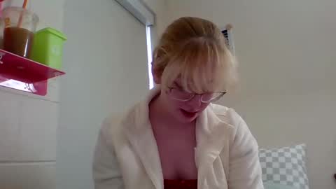 Katie online show from February 14, 5:57 pm