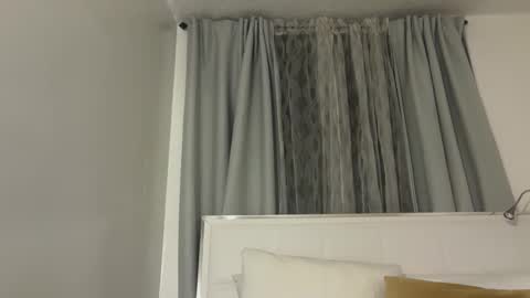 blondebunny999 online show from April 28, 2:27 am