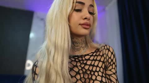 blondie_muller online show from May 2, 7:50 pm