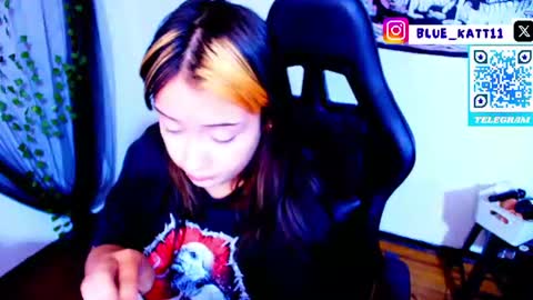 blue katt online show from August 4, 2:17 am