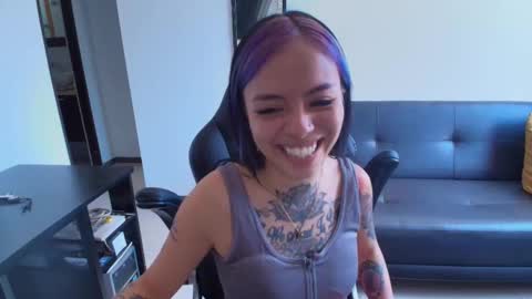 Alice bleu for friends  online show from March 19, 5:39 pm