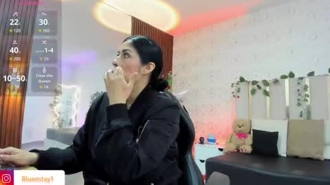 blue_tay1 online show from February 4, 11:46 am