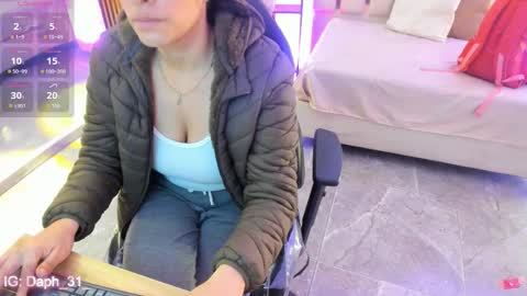 Snapshot of blue_tay1 chatting on October 5, 11:37 am blue_tay1 online show from October 5, 11:37 am