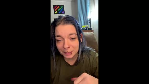 blueeyedbeauty92 online show from December 14, 2:17 am