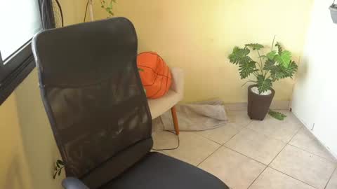 Snapshot of bluemysticlady chatting on January 22, 10:50 am FLORAA online show from January 22, 10:50 am