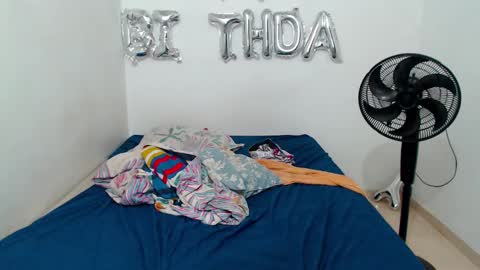 Snapshot of blumbum chatting on January 16, 10:55 pm Hey guysI am BrendaWelcome my room online show from January 16, 10:55 pm