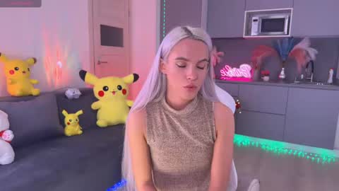 Mikki chan online show from February 28, 8:53 am