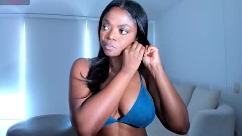 Snapshot of body_desire chatting on October 5, 2:22 pm danna online show from October 5, 2:22 pm