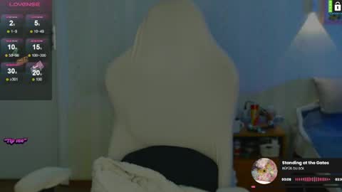  Lina  online show from May 21, 8:18 pm