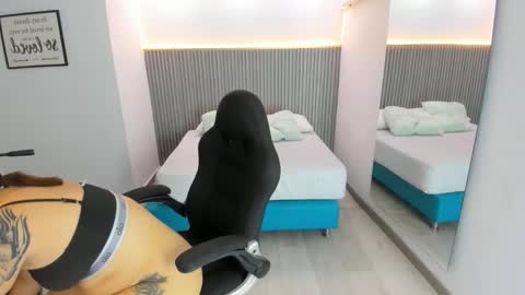 Bonnie  online show from February 11, 11:42 am