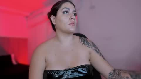 Bonnie  online show from December 2, 11:23 am