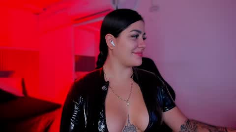 Bonnie  online show from August 3, 11:16 am