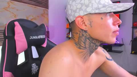 Snapshot of bonnie_bu chatting on September 25, 9:56 pm becky online show from September 25, 9:56 pm