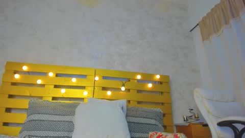 Bonnie online show from November 25, 8:42 pm