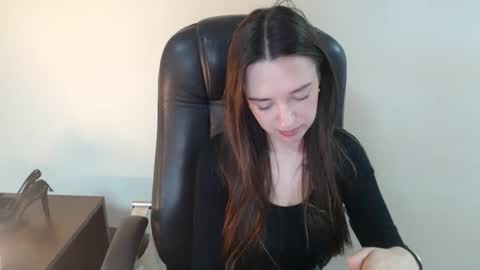 Bonnie online show from April 21, 9:38 am