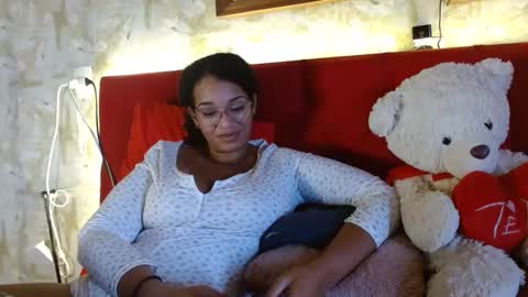 Queen Bon Vivantt online show from February 12, 2:00 pm