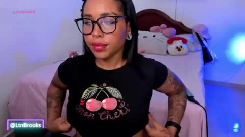Anna Brooks  online show from July 21, 9:04 pm