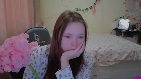 Milena online show from June 19, 3:00 am
