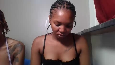 bootie_caramel online show from June 5, 12:22 pm