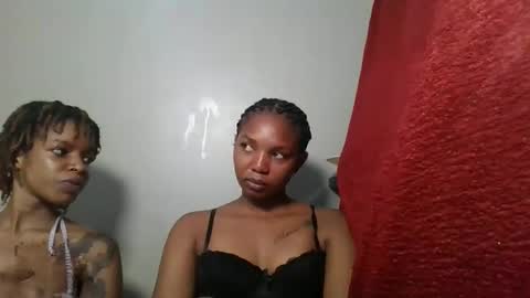 bootie_caramel online show from June 6, 12:55 pm