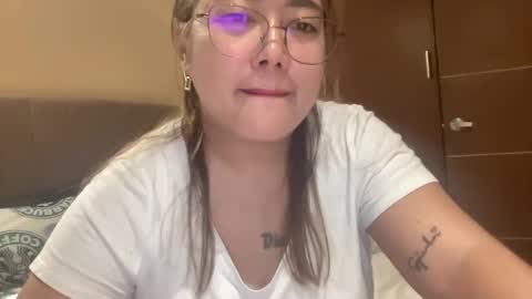 Snapshot of booty_princess0 chatting on October 25, 1:52 pm Princess online show from October 25, 1:52 pm