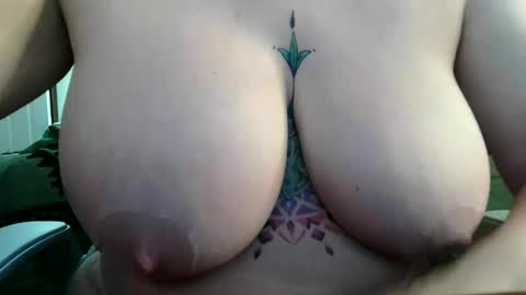 BoredCountryGirl online show from May 5, 7:22 am