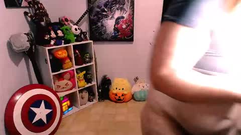 Snapshot of bouncinbooty chatting on October 2, 4:39 am Pumpkin Butt online show from October 2, 4:39 am