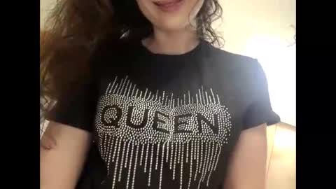 Snapshot of bouncyqueenmajesty chatting on October 16, 4:20 pm Bouncy Queen Majesty online show from October 16, 4:20 pm