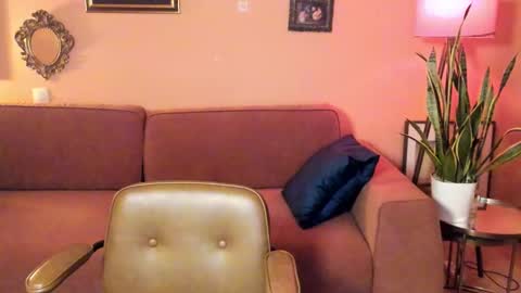 I see you X-twitter its braingirl online show from March 22, 6:03 pm