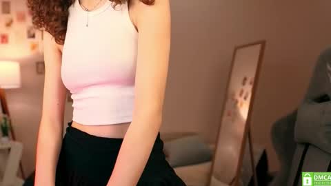 Snapshot of branchwithflowers chatting on October 5, 2:22 pm Lilly online show from October 5, 2:22 pm