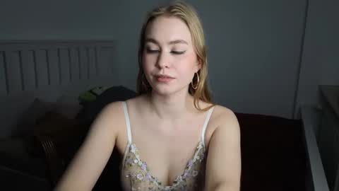 Snapshot of brandaany chatting on December 30, 7:00 pm brandaany online show from December 30, 7:00 pm