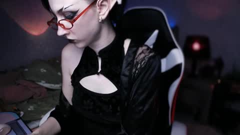 Aurorabut ur dad just calls me Rory online show from March 17, 2:32 pm