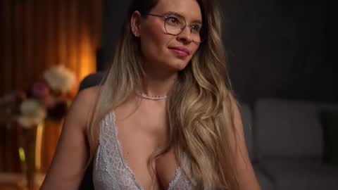 Alex online show from November 18, 5:19 am