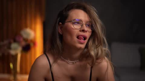 Alex online show from November 30, 5:55 am