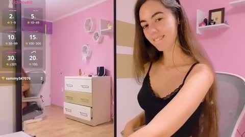 Snapshot of bratty_bun chatting on September 24, 5:45 pm Annie online show from September 24, 5:45 pm
