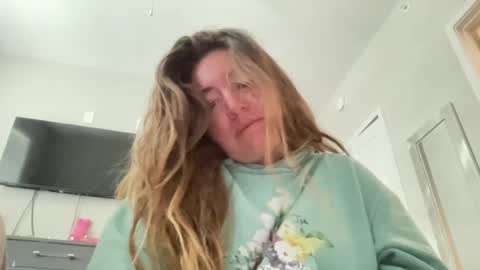 brattylittlelion online show from May 22, 5:00 pm