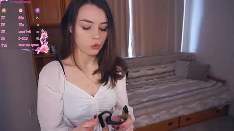 Mia Bunyard online show from September 26, 7:39 am