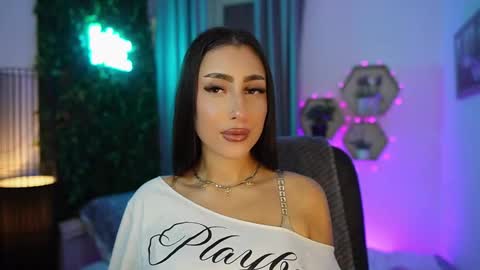 Bree online show from November 5, 7:30 pm