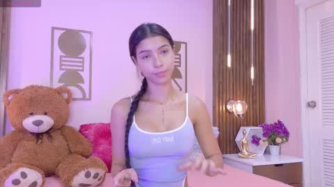 Bree  online show from February 18, 1:10 pm