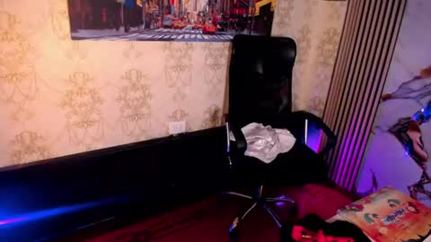 Brenda online show from July 28, 7:39 pm