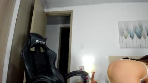 Brenda online show from July 20, 10:43 pm