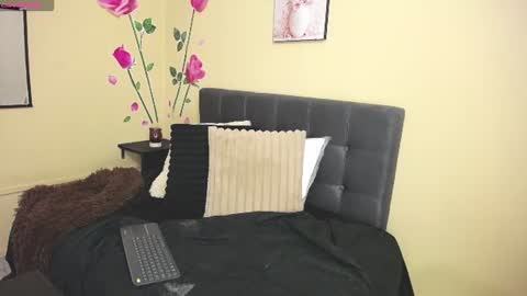 Brenda online show from June 16, 7:15 pm