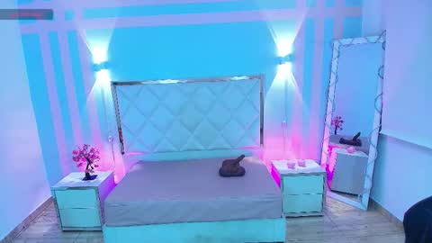 BRENDDA  online show from January 6, 3:10 am