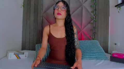 B R I A  online show from July 24, 3:15 am