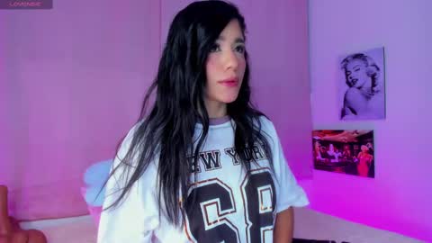 Snapshot of briana11_ chatting on September 22, 6:34 am briana11_ online show from September 22, 6:34 am
