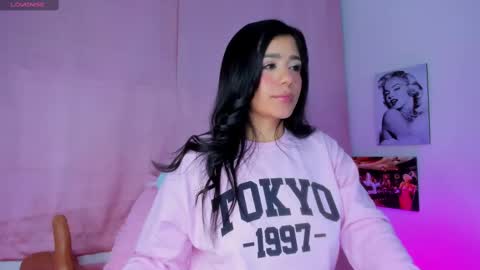 Snapshot of briana11_ chatting on October 3, 8:52 am briana11_ online show from October 3, 8:52 am