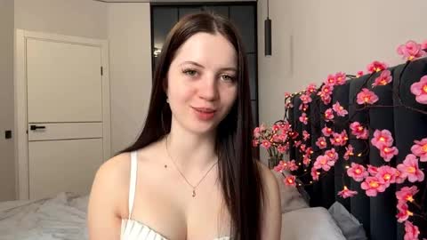 I am Valery ntmu Lets hit 10 Thumbs Up together We are almost done online show from May 1, 9:23 am