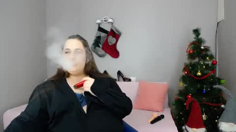 Snapshot of brianna_mills chatting on December 27, 10:05 pm Brianna online show from December 27, 10:05 pm