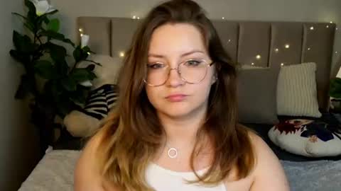 briarwynn online show from July 14, 7:18 pm